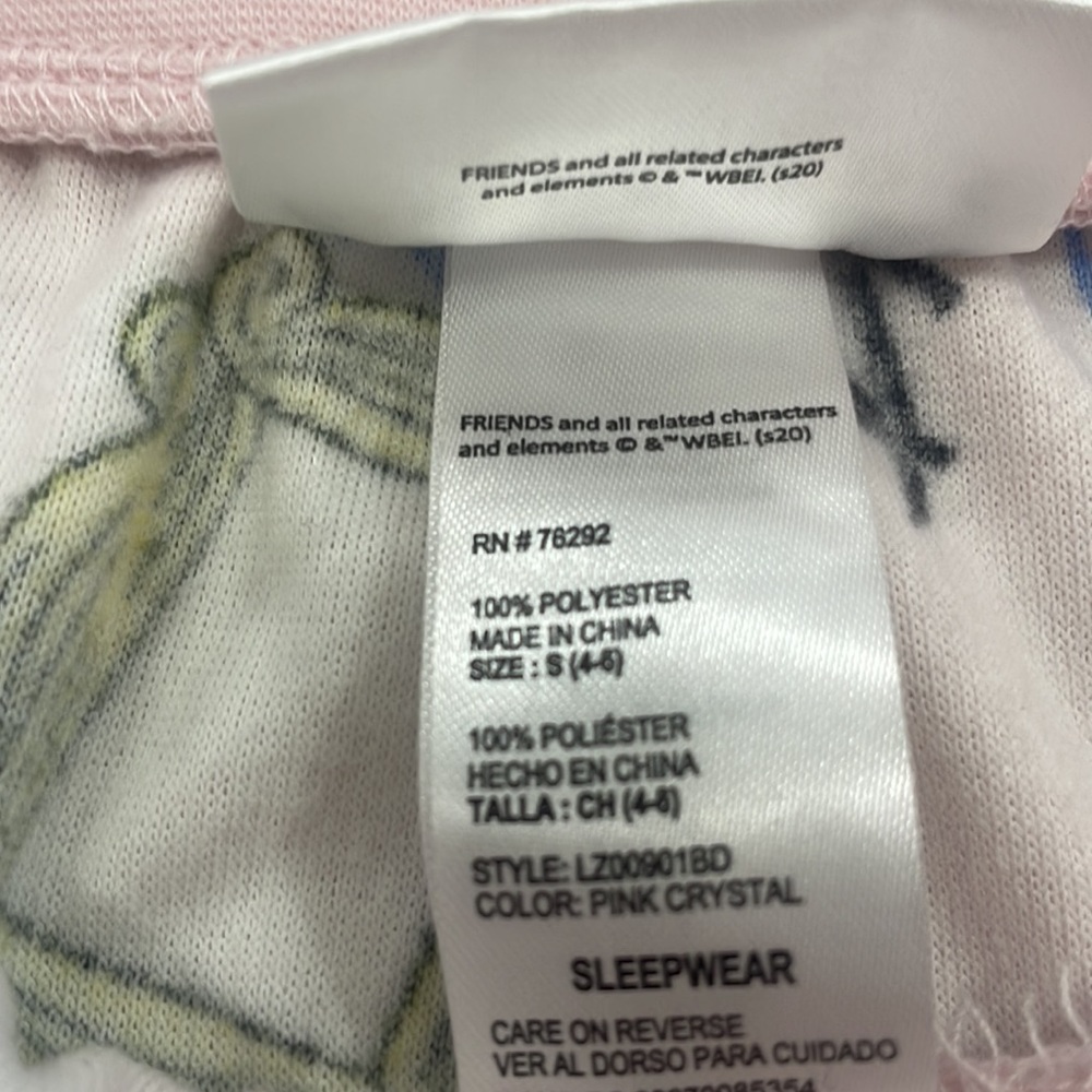 Super soft, pink friends pajama bottoms - Picture 6 of 8